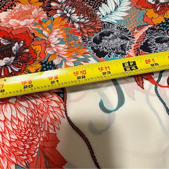 Rose + Olive floral print dolman sleeve v-neck bohemian style tunic - Picture 11 of 15